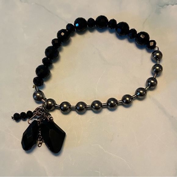 Jewelry - Elegant Black and Silver Beaded Stretch Bracelet